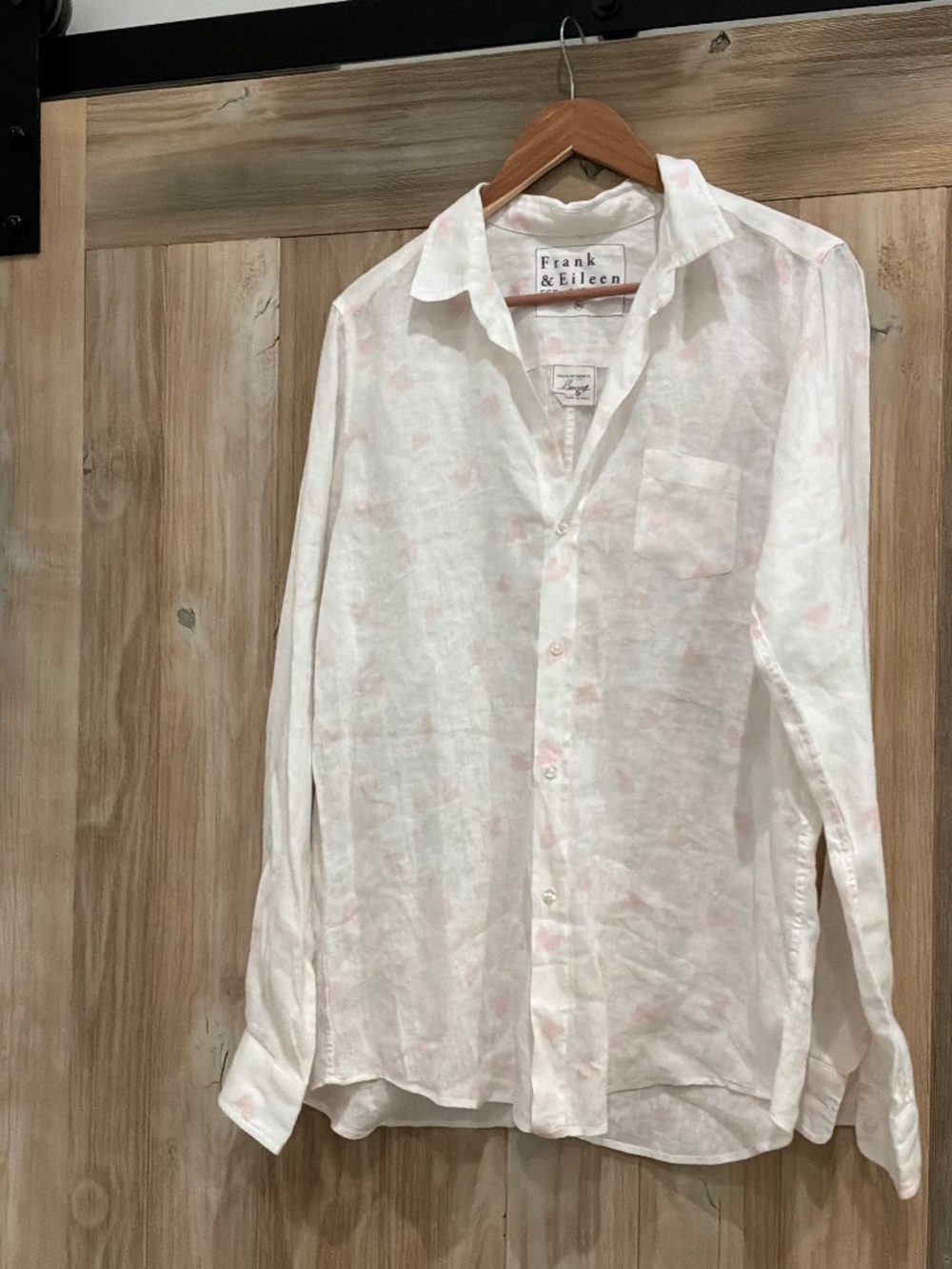 Frank & Eileen Barry linen button up, Size XL, 100% linen, Excellent